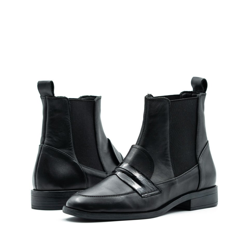 HAKİKİ DERİ SİYAH BAYAN BOT OUTLET