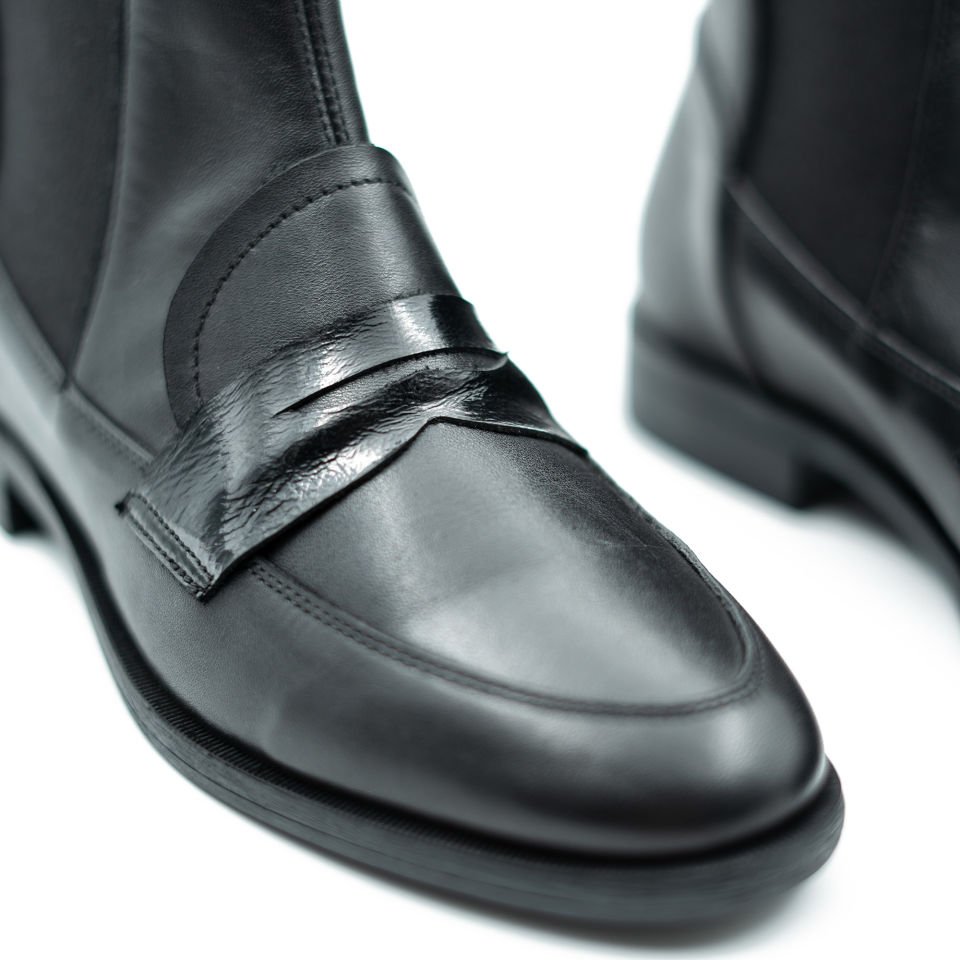 HAKİKİ DERİ SİYAH BAYAN BOT OUTLET